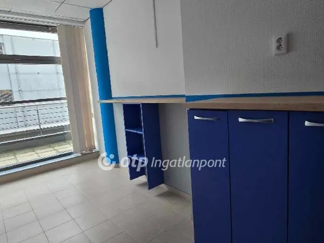 Kiadó kereskedelmi és ipari ingatlan Debrecen 510 nm