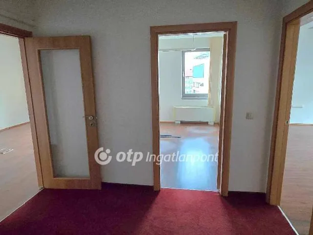 Kiadó kereskedelmi és ipari ingatlan Debrecen 510 nm