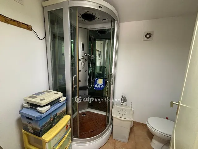 Eladó ház Hajdúböszörmény, Középkert 170 nm