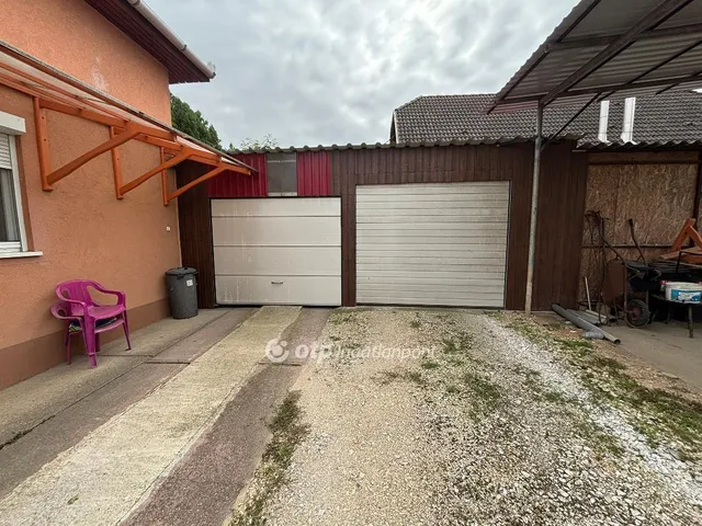 Eladó ház Hajdúböszörmény, Középkert 110 nm