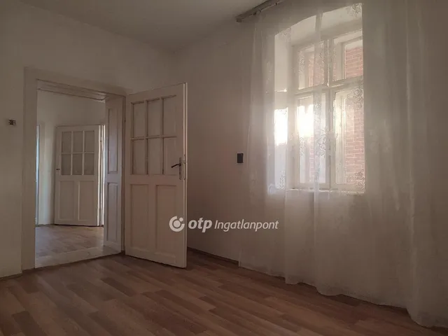 Eladó ház Vámospércs 89 nm