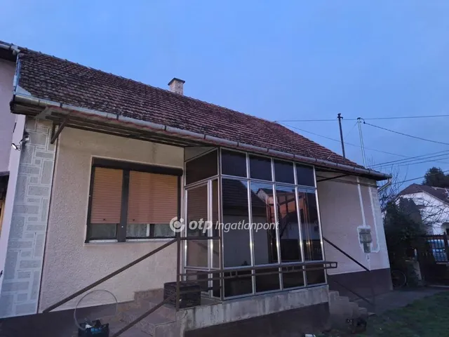 Eladó ház Hajdúböszörmény, Középkert 82 nm