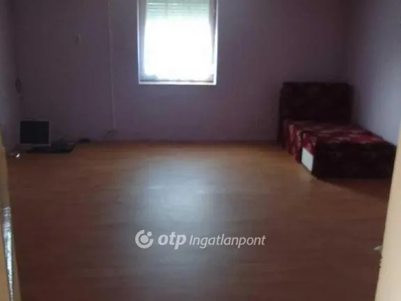 Eladó ház Derecske 46 nm