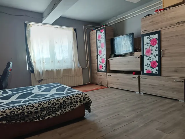 Eladó ház Zsáka 77 nm