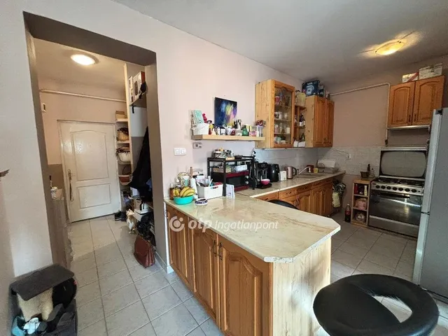 Eladó lakás Téglás 50 nm