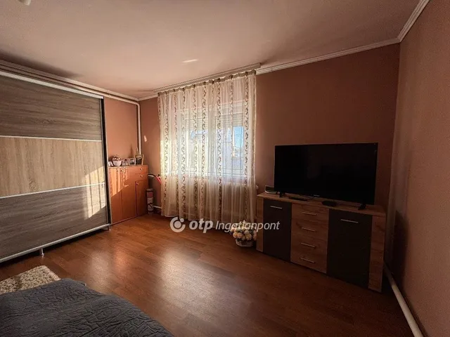 Eladó ház Téglás 87 nm