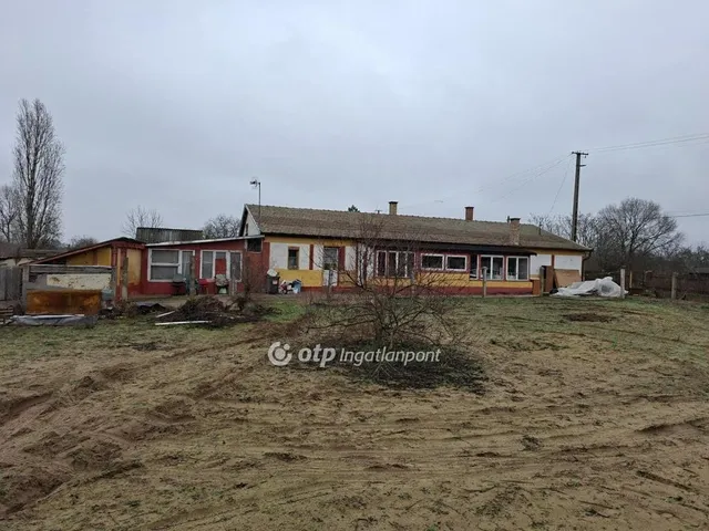 Eladó ház Hajdúsámson 98 nm