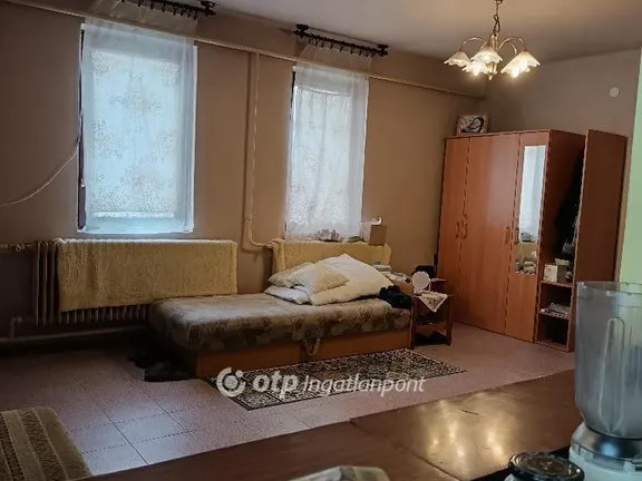 Eladó ház Zsáka 90 nm