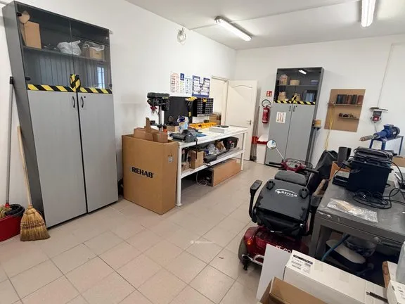 Eladó kereskedelmi és ipari ingatlan Debrecen 104 nm