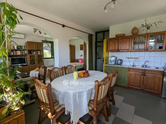 Eladó ház Hajdúszoboszló 320 nm