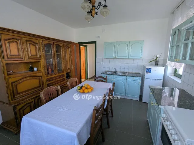 Eladó ház Hajdúszoboszló 320 nm