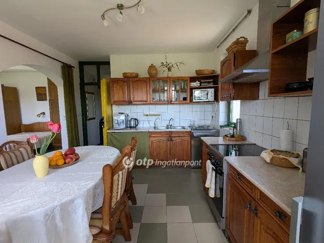 Eladó ház Hajdúszoboszló 320 nm