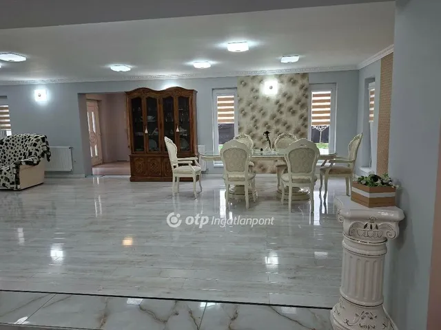 Eladó ház Derecske 176 nm