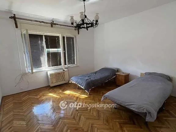 Kiadó ház Hajdúszoboszló 250 nm