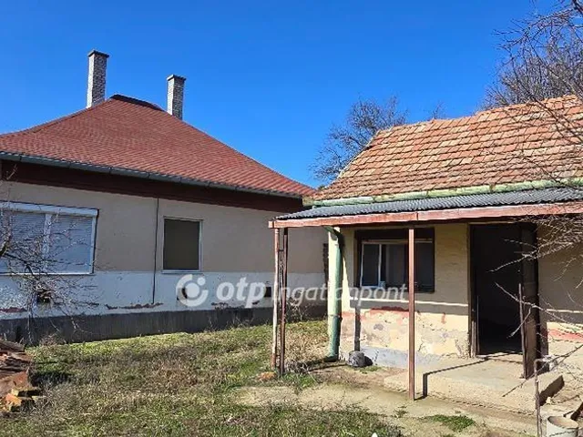Eladó ház Mikepércs 80 nm