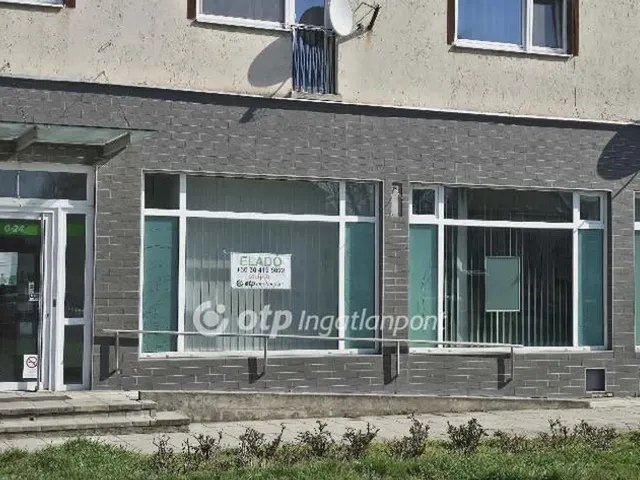Eladó kereskedelmi és ipari ingatlan Polgár 148 nm