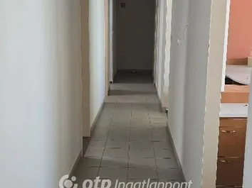 Eladó kereskedelmi és ipari ingatlan Polgár 148 nm