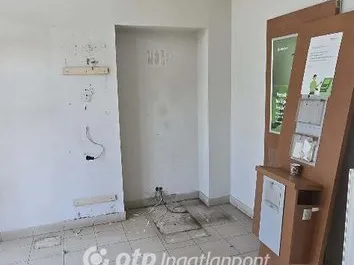 Eladó kereskedelmi és ipari ingatlan Polgár 148 nm