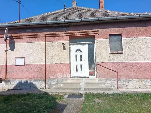 Eladó ház Sáránd 75 nm