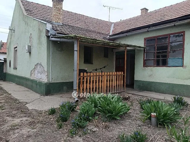 Eladó ház Sáránd 130 nm