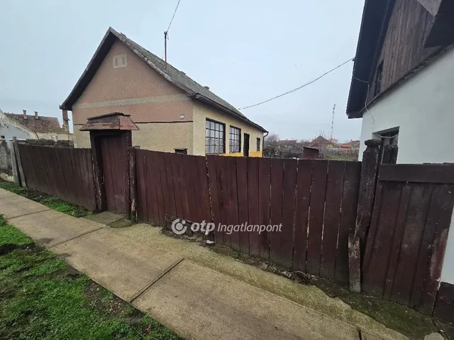 Eladó ház Derecske 62 nm