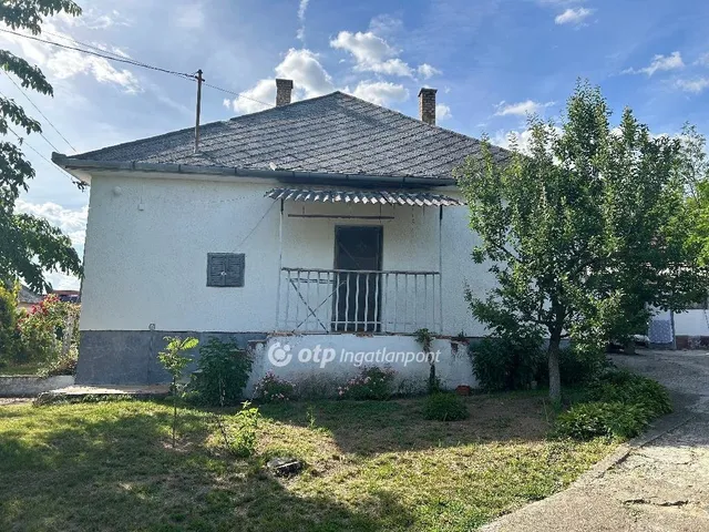 Ház – Nyírlugos - Több