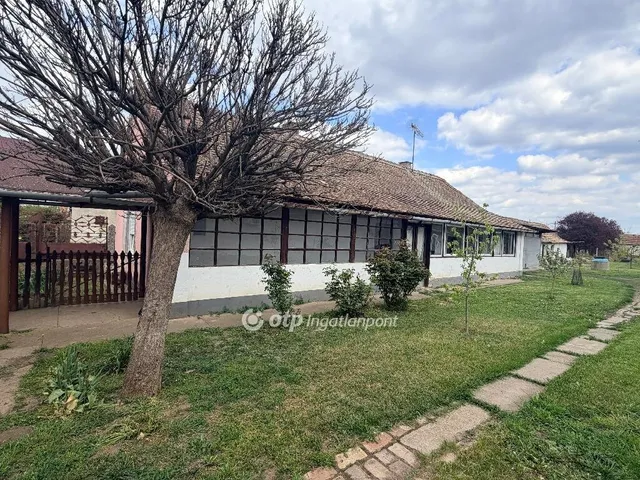 Eladó ház Hajdúszovát 63 nm