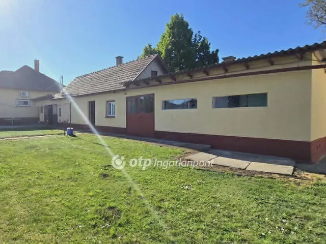 Eladó ház Derecske 90 nm