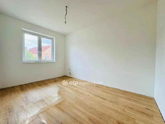 Eladó ház Mikepércs 124 nm