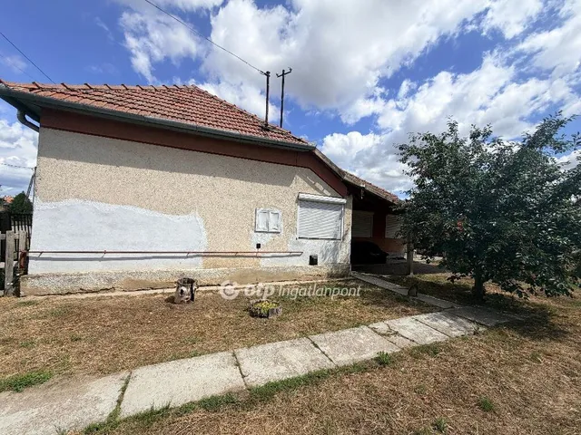 Eladó ház Biharnagybajom 82 nm
