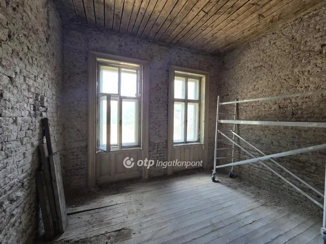 Eladó lakás Debrecen 104 nm