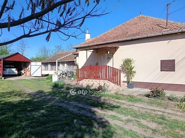 Eladó ház Derecske 109 nm