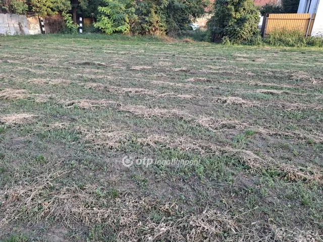 Eladó telek Hajdúböszörmény 903 nm