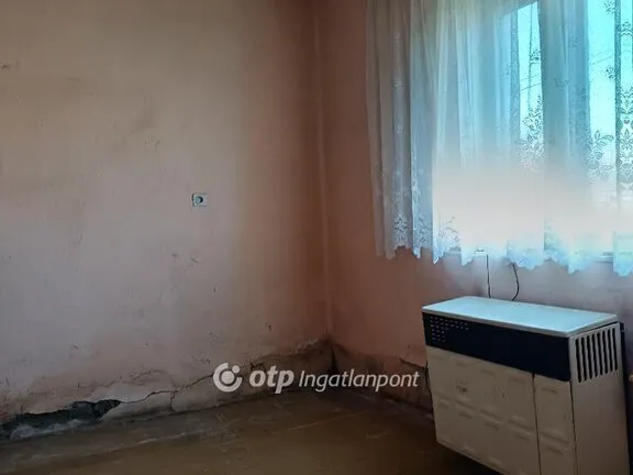 Eladó ház Mikepércs 40 nm