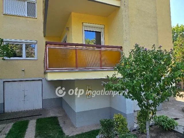 Eladó lakás Debrecen 101 nm