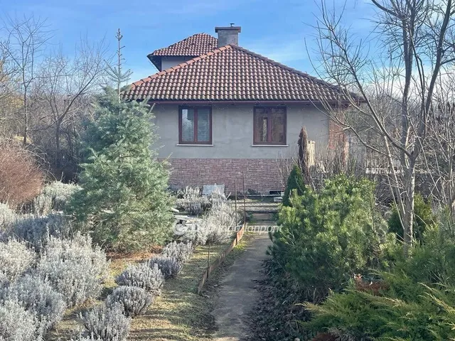 Eladó nyaraló Debrecen 120 nm