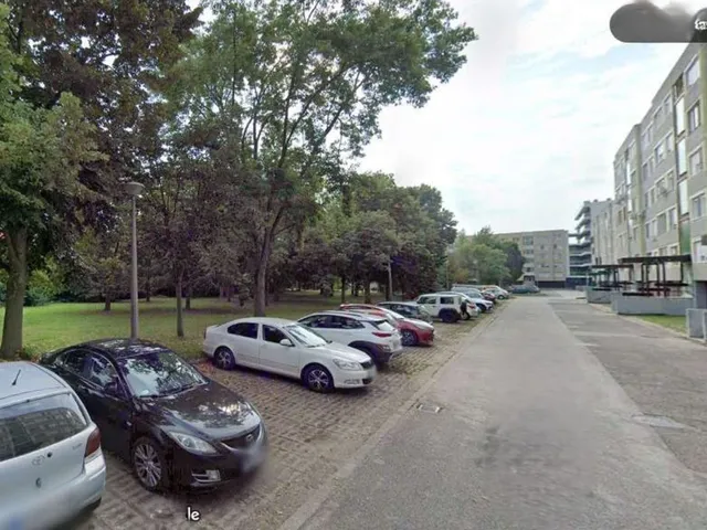 Eladó garázs Debrecen, Sestakert 13 nm