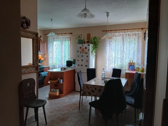 Eladó ház Tiszacsege 70 nm