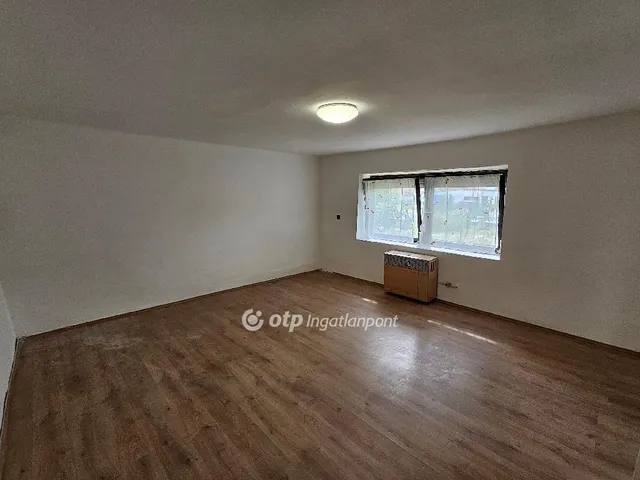 Eladó ház Szár 73 nm