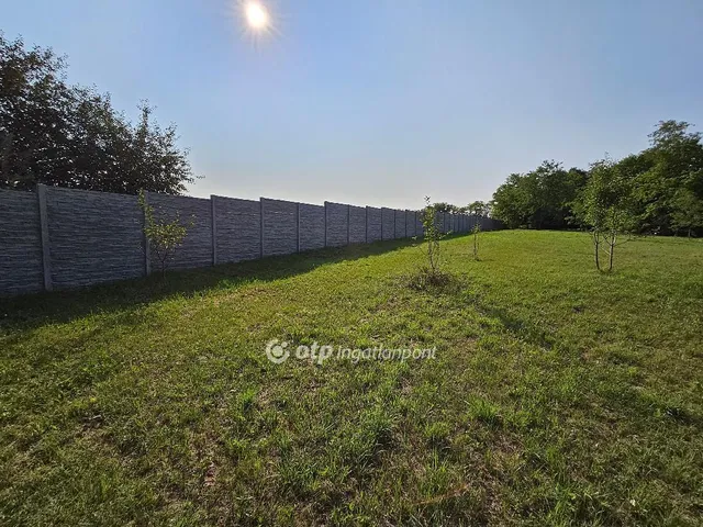 Kiadó telek Komárom 5732 nm