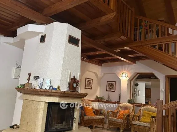 Eladó ház Tatabánya 280 nm