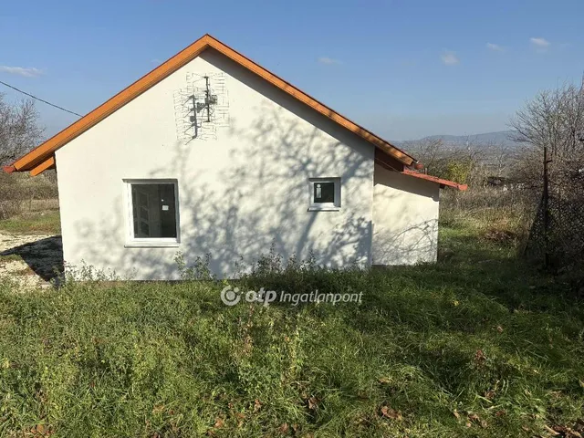 Eladó üdülő és hétvégi ház Tata, Látóhegy 36 nm