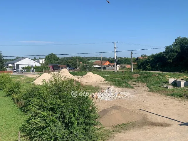 Eladó telek Nyíregyháza 2800 nm