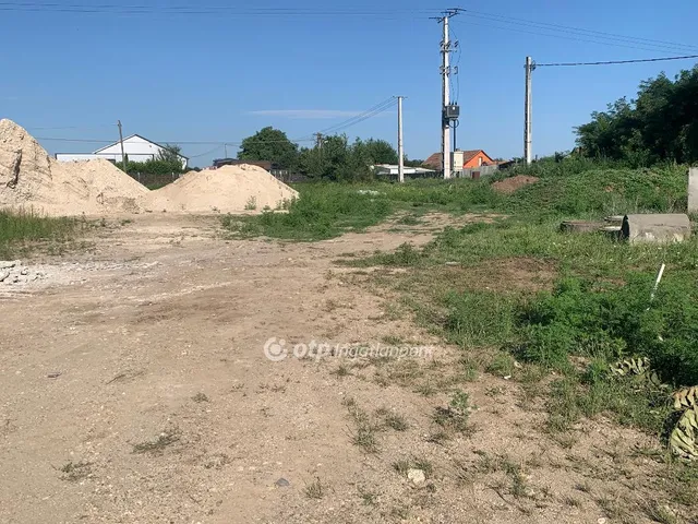 Eladó telek Nyíregyháza 2800 nm