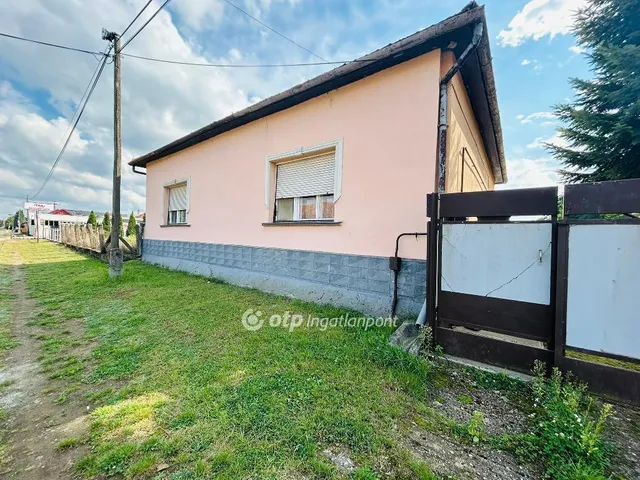 Eladó ház Gávavencsellő 120 nm