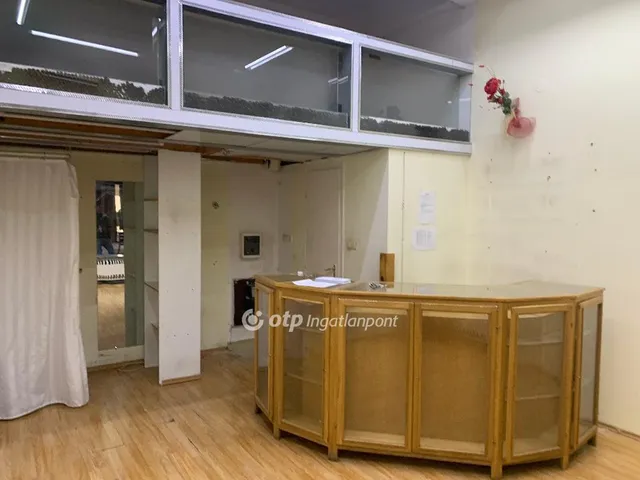 Eladó kereskedelmi és ipari ingatlan Debrecen 24 nm