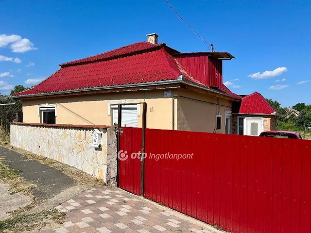 Eladó ház Rohod 140 nm