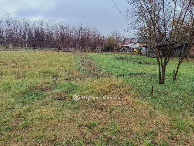 Eladó telek Apagy 1069 nm