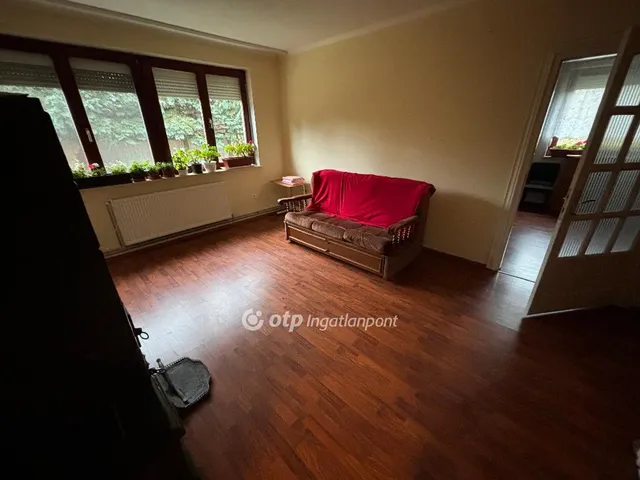 Eladó ház Tiszaeszlár 104 nm