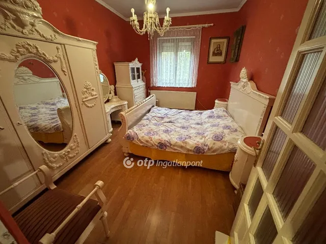 Eladó ház Tiszaeszlár 104 nm